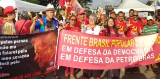 Frente Brasil Popular de Lauro de Freitas ocupa Curitiba e faz história na luta pela Democracia