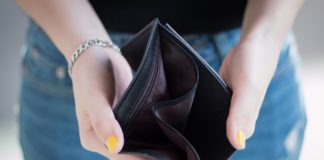 Prefeitura atrasa mais uma vez abono de 1/3 e servidores podem voltar das férias sem receber o valor