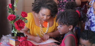 Com a mensagem de identidade e reconhecimento livro Rainhas é lançado para crianças da Escola Paulo Freire