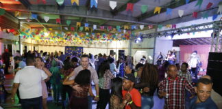 Forró dos 30 Anos: Trabalhadores festejaram história de luta