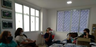 Asprolf orienta que professores peguem o tablet da SEMED