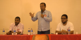 Plenária: Ailton destacou a importância da defesa do serviço público