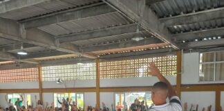 Assembleia: Trabalhadores suspendem greve e mantêm estado de alerta