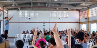 Professores denunciam trabalho insalubre nas escolas